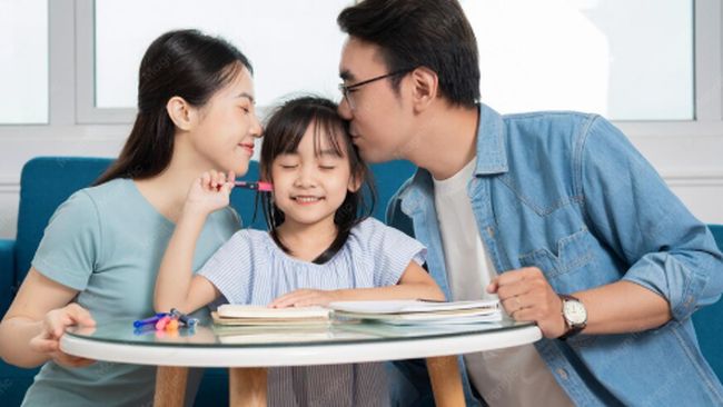 Kebiasaan Orang Tua yang Membesarkan Anak Tangguh
