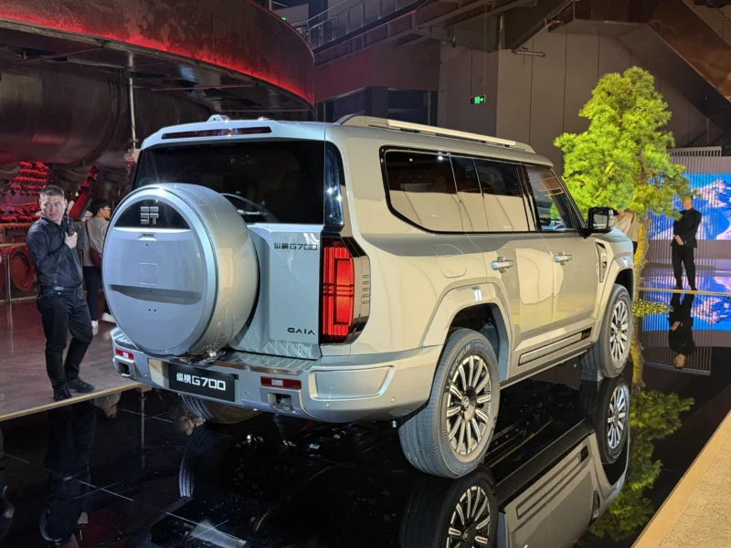 Jetour G700: SUV PHEV 892 HP dengan Huawei ADS 5.0