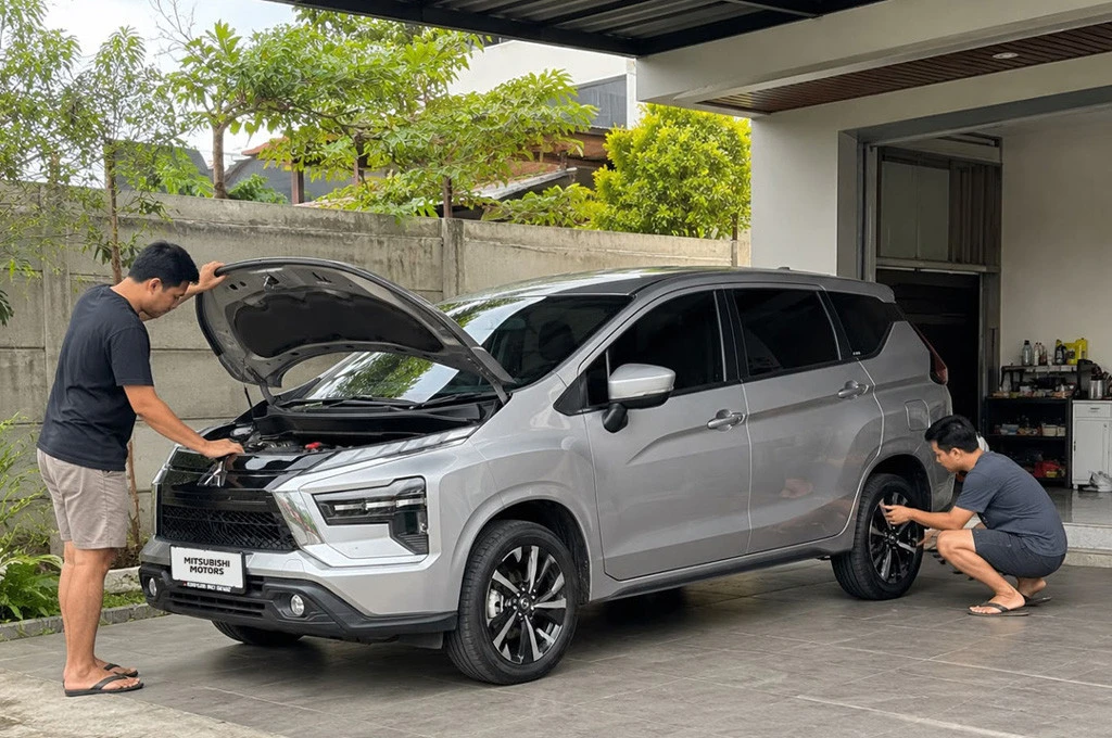 7 Perawatan Ringan Mobil yang Aman Dikerjakan Sendiri di Rumah