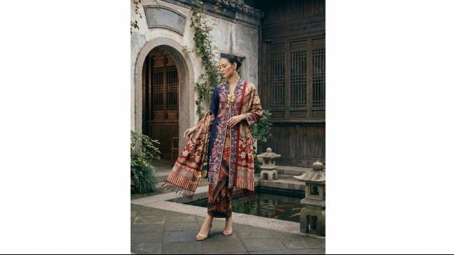 Dari Desain Inovatif hingga Jersey: Batik sebagai Pakaian Sehari-hari