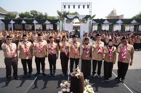Ribuan Pramuka Santri Digembleng Jadi Generasi Berkarakter