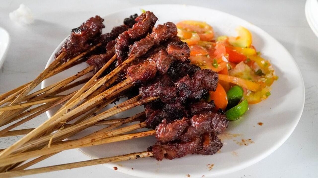 Sate Kambing Legendaris dari Berbagai Daerah: Perjalanan Cita Rasa Empuk dan Bumbu Khas