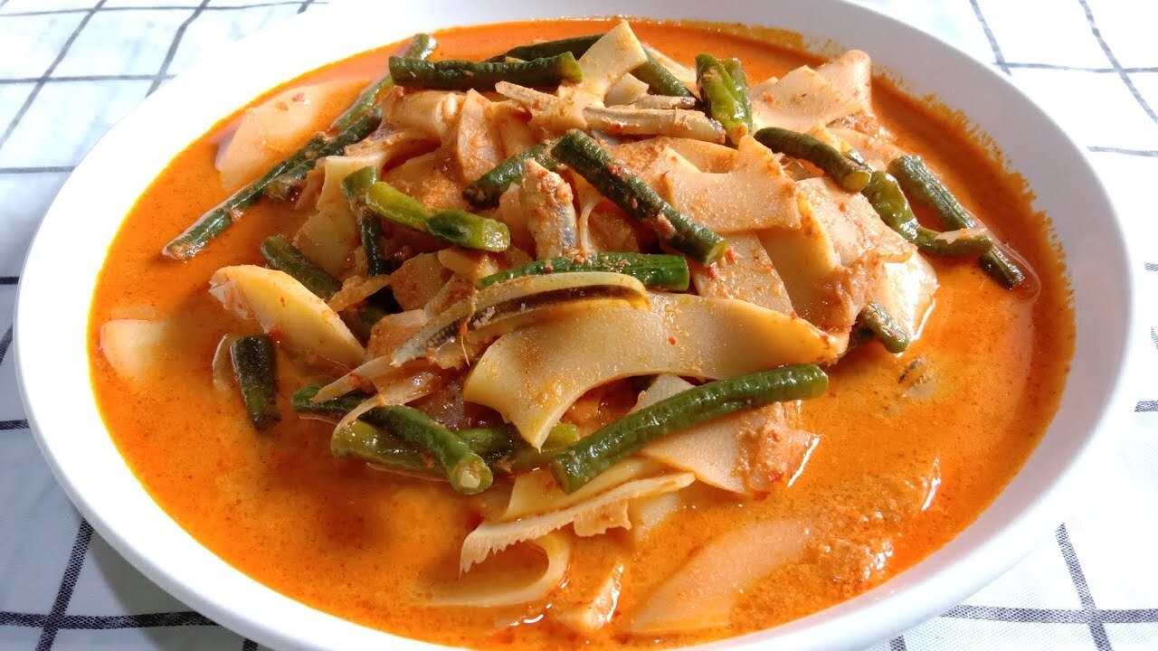 Gulai Rebung, Sosis Solo, dan Lamang di Tengah Tren Kuliner Modern