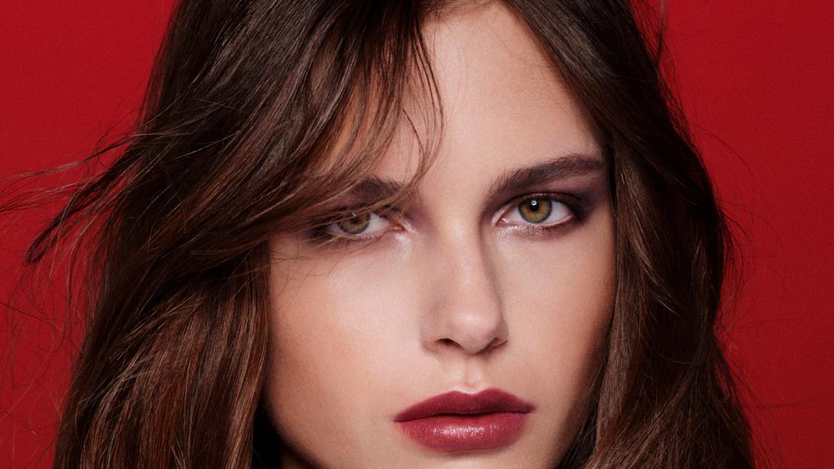 Dari Warna Lembut hingga Bold: Teknik Eye Makeup untuk Setiap Kepribadian