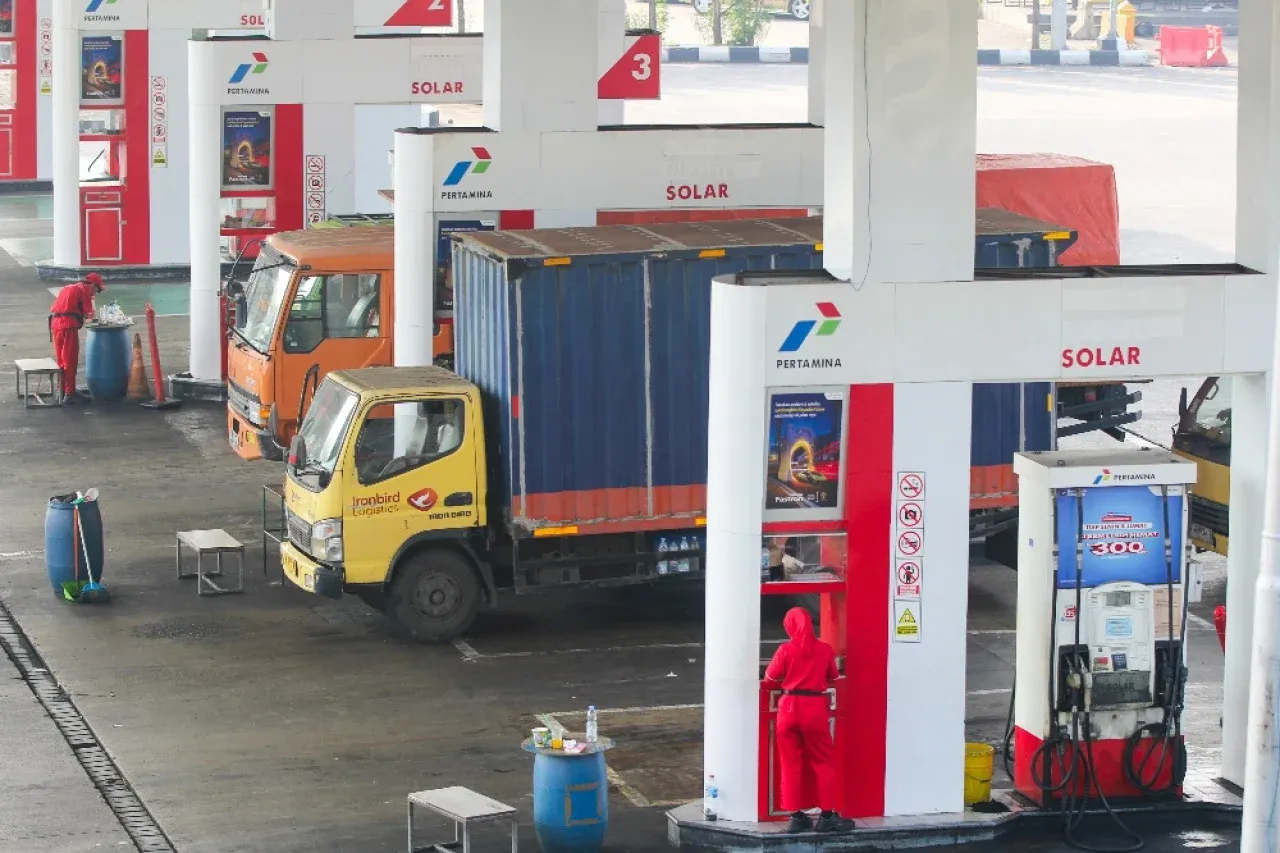 Harga BBM Stabil, Pertamax Tetap Rp15.950: Berkah atau Bom Waktu?