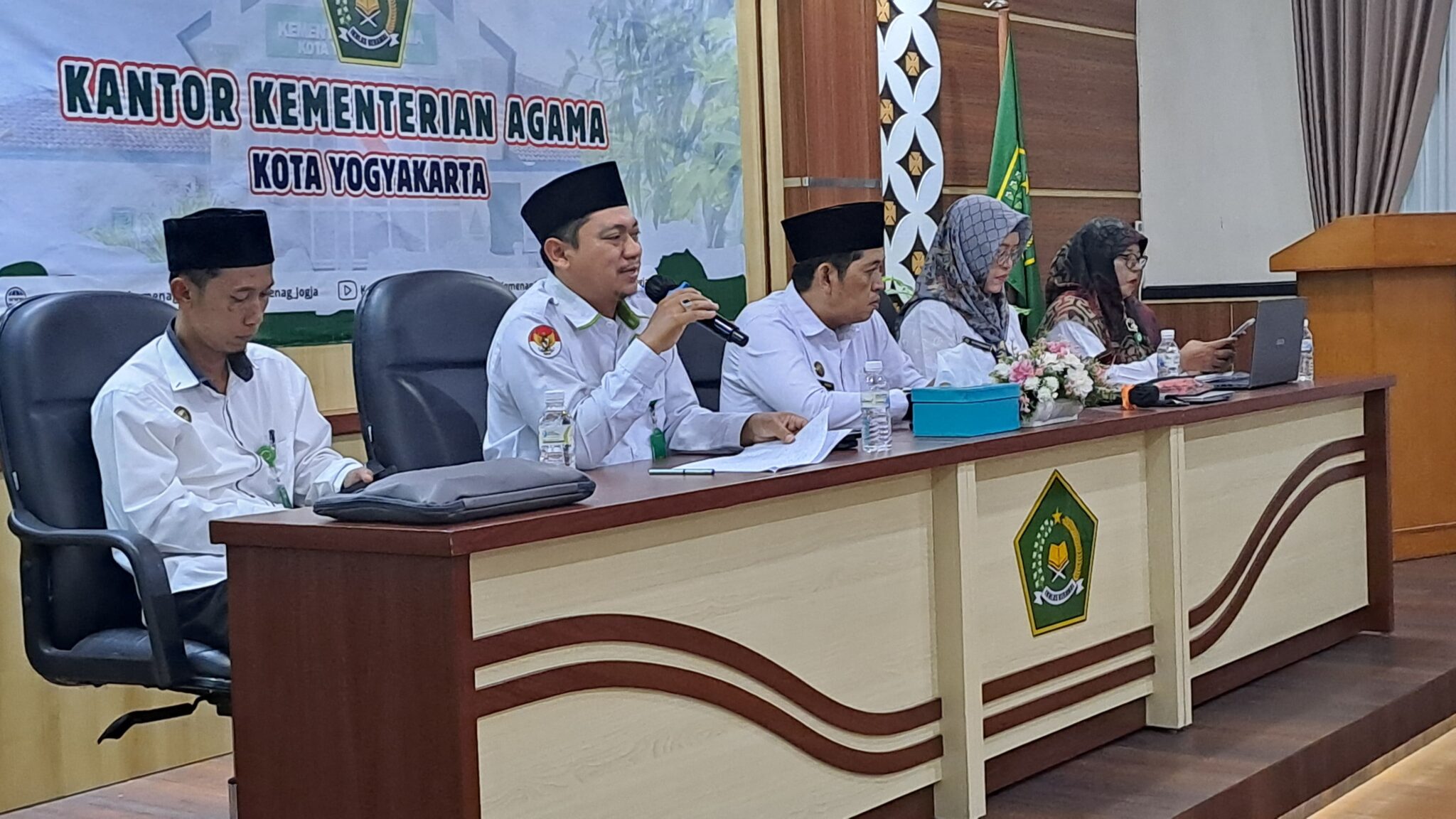 Madrasah Tuan Rumah Olimpiade: Laboratorium Kepemimpinan Siswa