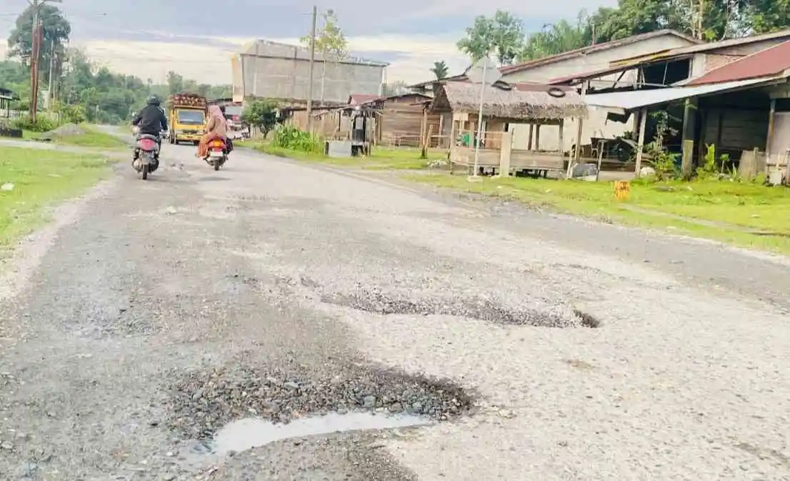 Jalan Rusak Aceh: Ketika Infrastruktur Gagal Melindungi Nyawa