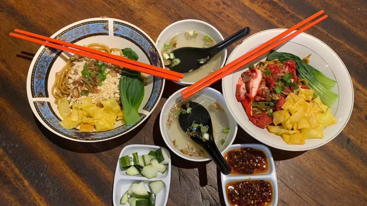 5 Warung Legendaris Blitar: Resep Tradisional, Harga Bersahabat