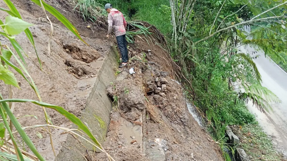 Longsor Kelok Sikumbang: Jalan Pulih, Irigasi Masih Lumpuh