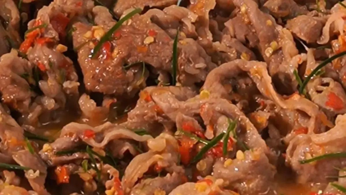 Dua Resep Daging Sapi Pedas Gurih: Paper Sauce Lada vs Beef Daun Jeruk