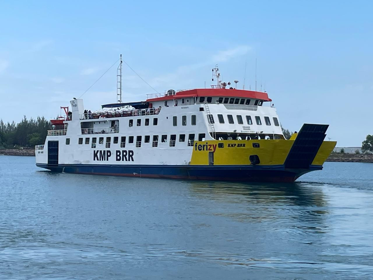 Penumpang Angkutan Laut Menurun Drastis di Berbagai Wilayah: Apa Penyebab dan Dampaknya?