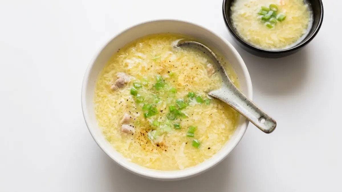Sup Telur Kocok 10 Menit: Gurih, Hemat, Tetap Cantik