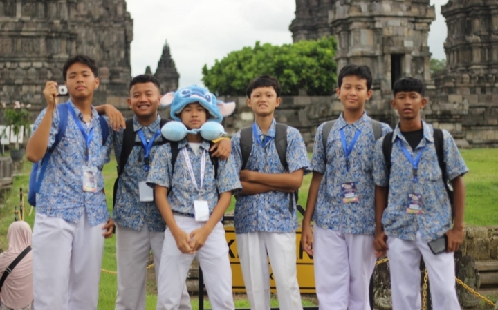 Dari Daerah Terpencil ke Podium Nasional: Strategi Mengantar Siswa Raih Medali Olimpiade