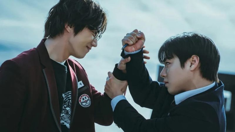 Dari Webtoon hingga Hollywood: Strategi Adaptasi Drama Korea