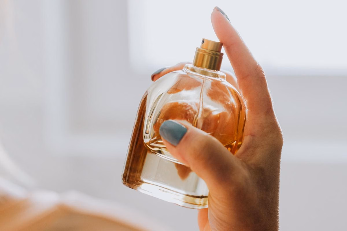 5 Parfum Memo Paris Best Seller dengan Botol Ikonik