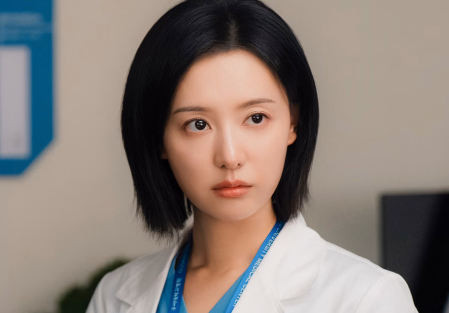 Transformasi Karakter Kim Ji Won dari Romansa ke Medical Noir Doctor X