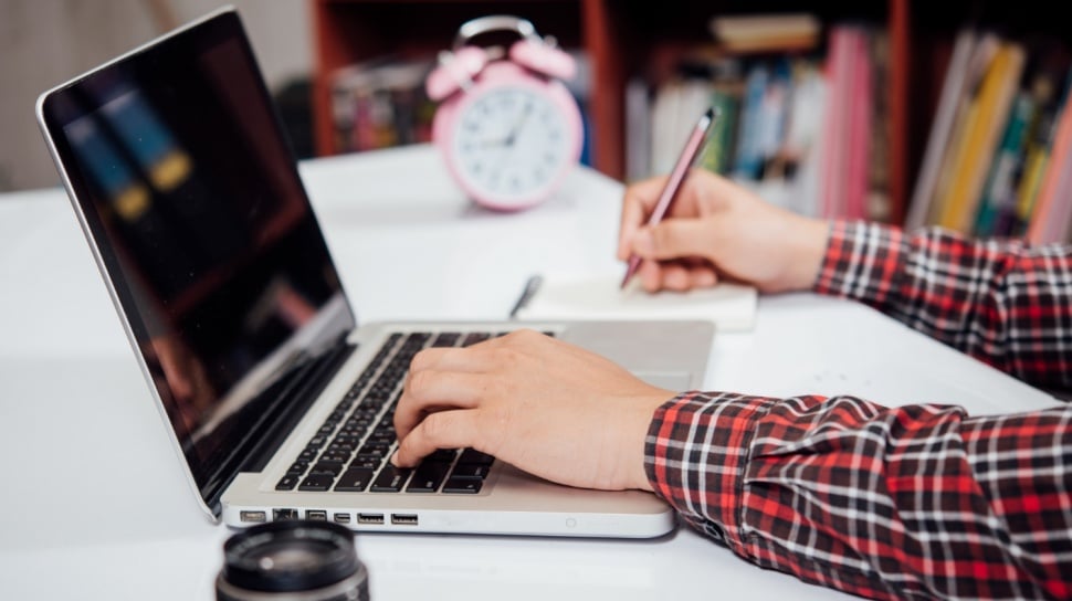 Panduan Lengkap Memilih Laptop Sesuai Profesi