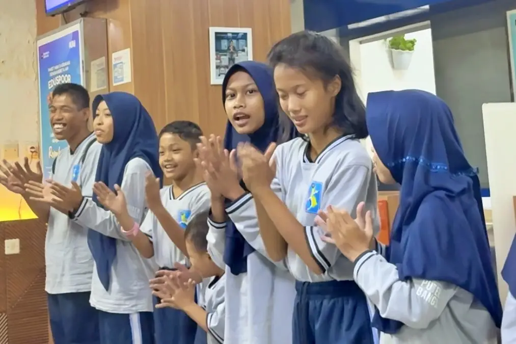 Kereta Api Jadi Ruang Kelas: Eduspoor KAI untuk Siswa SLB