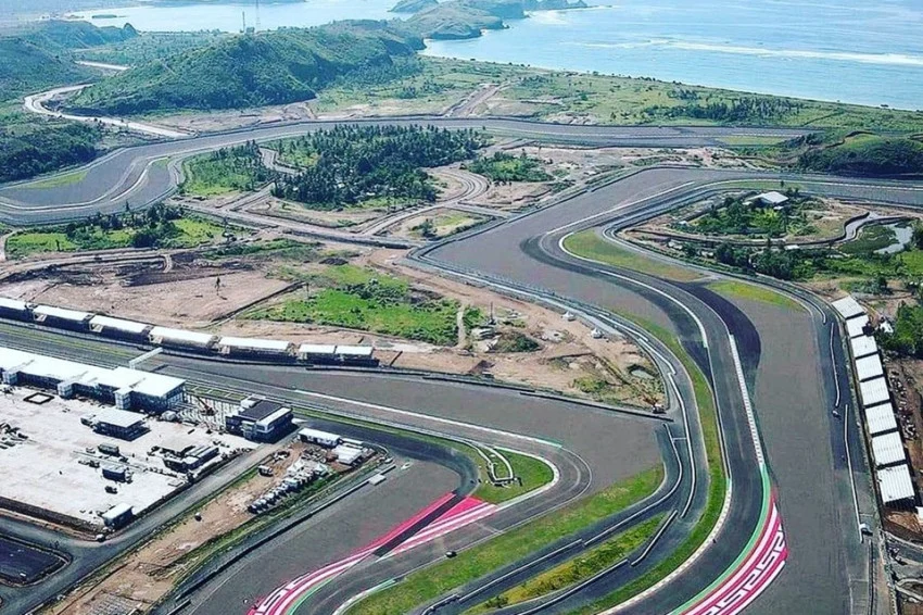 Panduan Lengkap MotoGP Mandalika: Tiket, Penerbangan, dan Pengalaman Nonton