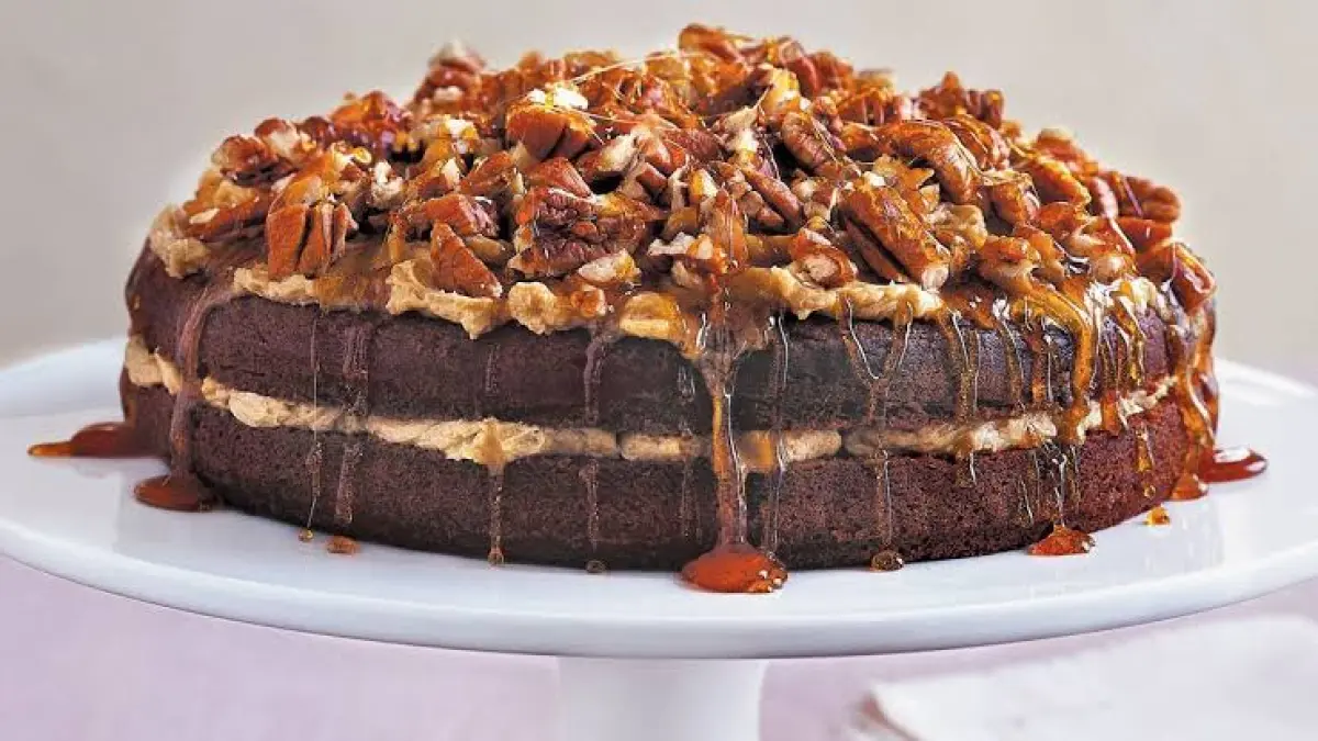Dua Kue Panggang Lembut: Iceberg Cheesecake Cokelat vs Brown Butter Cake Karamel