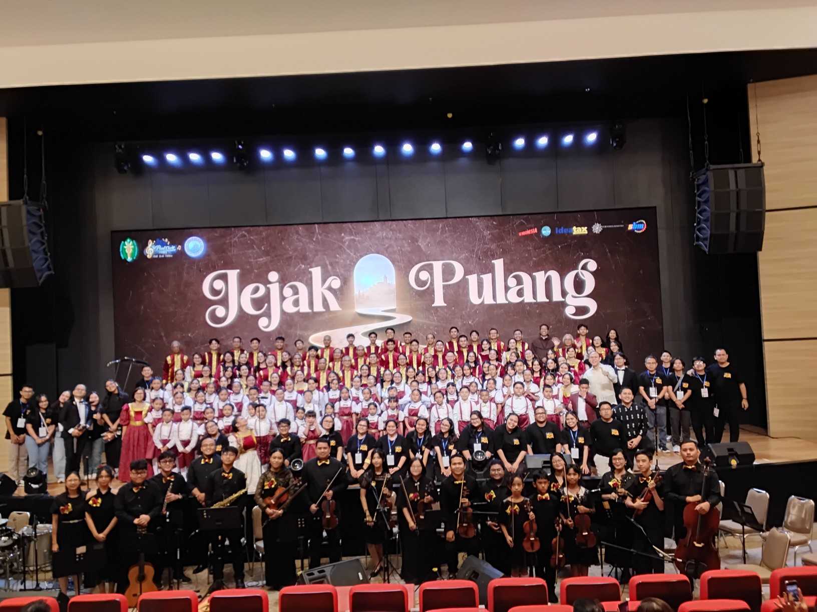 Paduan Suara Gereja: Dari Keluarga Iman ke Gerakan Kemanusiaan