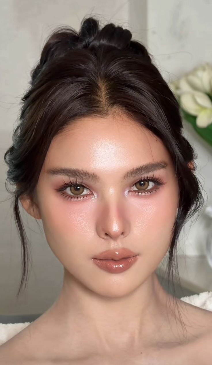 Produk Makeup K-Beauty untuk Tampilan Flawless dan Glowing ala Idol