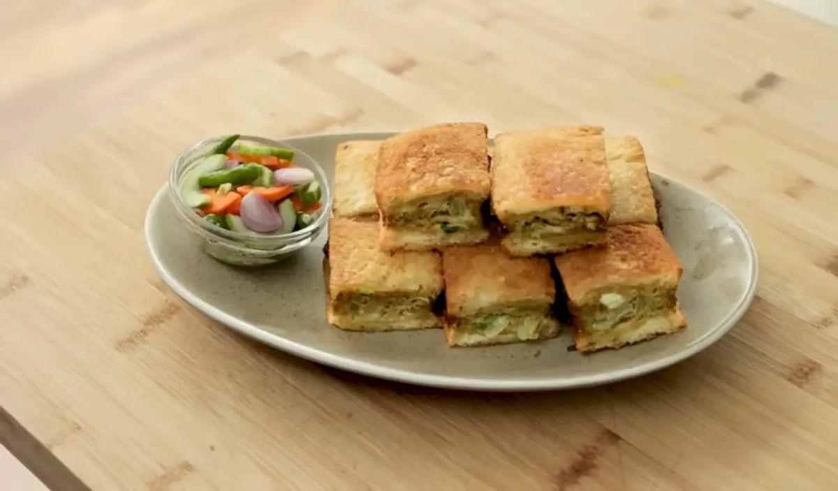 Martabak Telur Hemat: Duel Mie Telur vs Roti Tawar