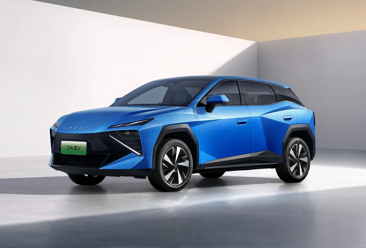 OMODA O4 EV: Jarak Tempuh 553 km dan Pengisian Cepat 22 Menit