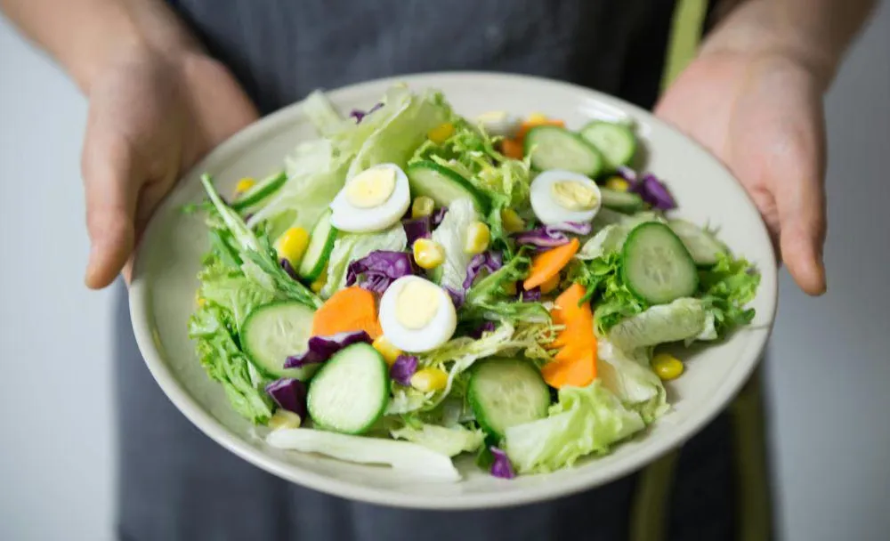 Resep Smoothies dan Salad Sayur Praktis untuk Sarapan Sehat