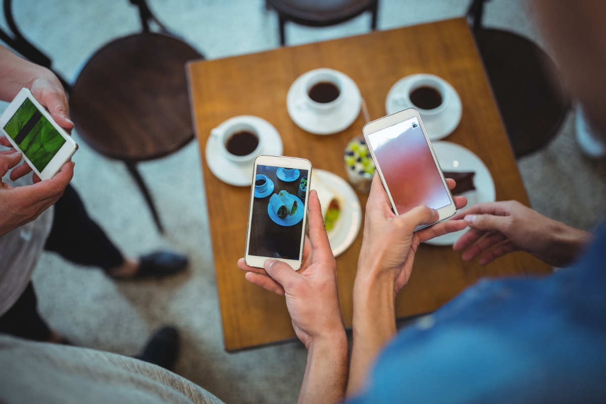 iPhone vs Android Flagship untuk Kreator Konten
