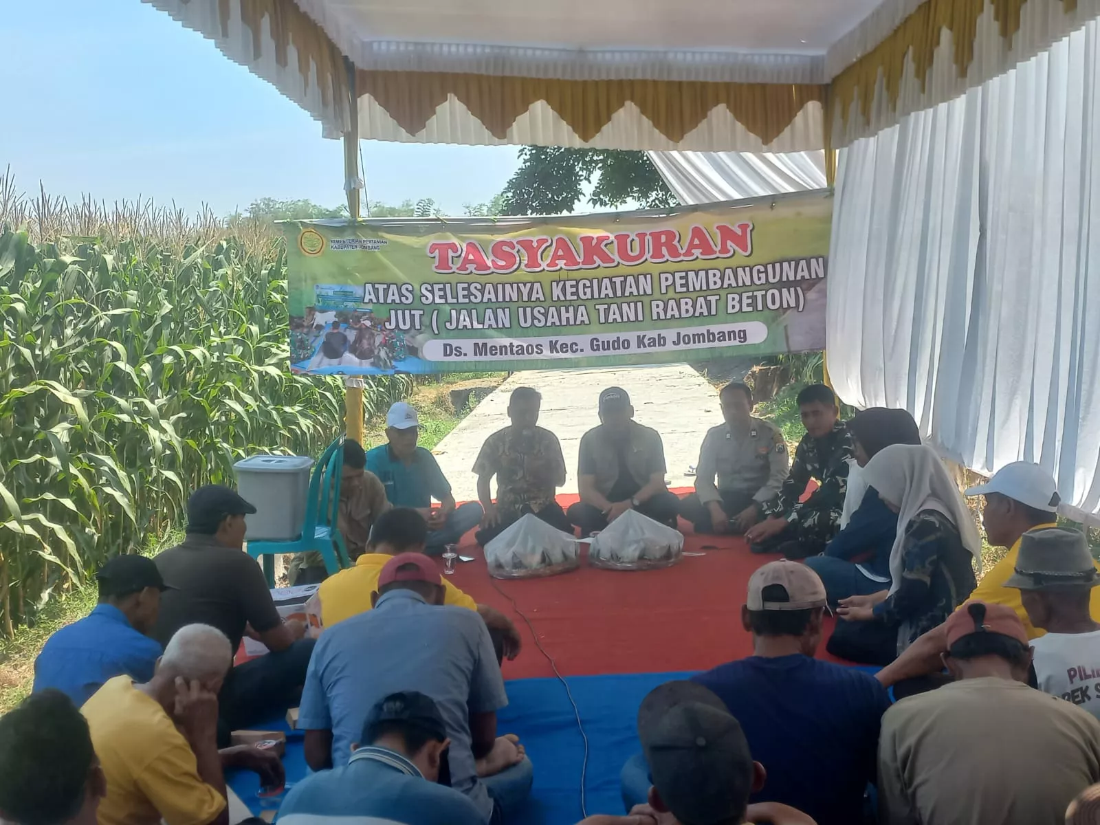 TNI dan Warga Bangun Jembatan: Model Percepatan Infrastruktur Lokal