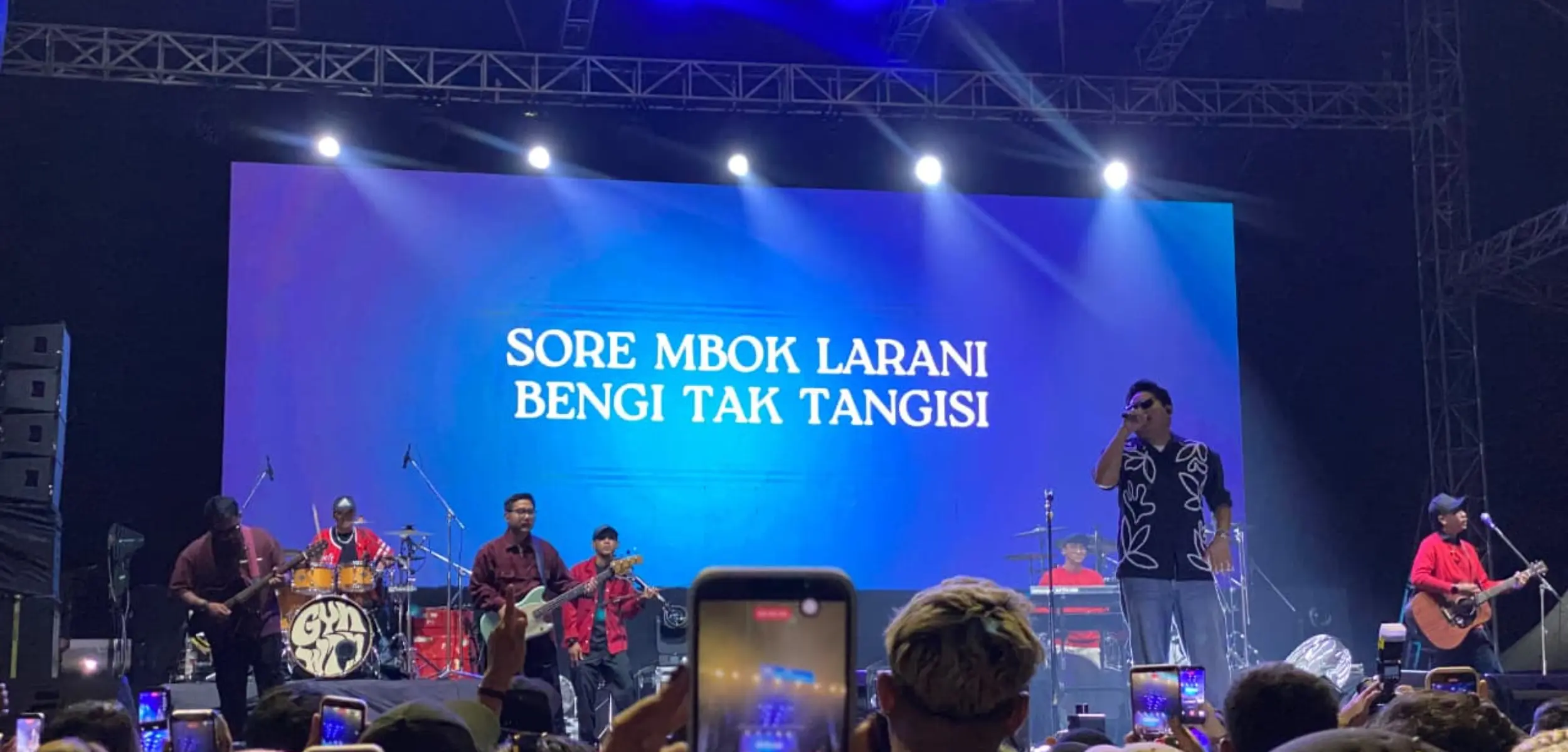 Ribuan Suara Menyatu di SemestAmbyar Mojokerto