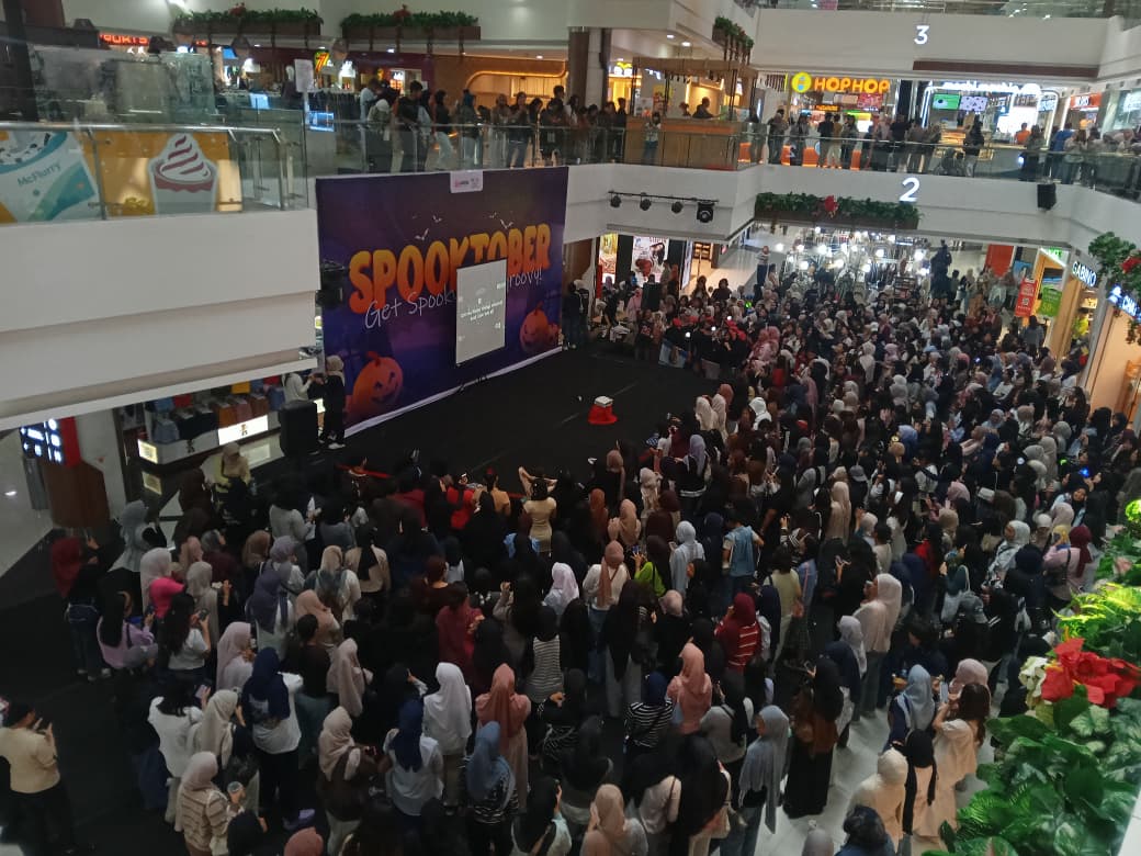 Konser K-Pop Spektakuler: Dari Panggung Raksasa hingga Atrium Mal
