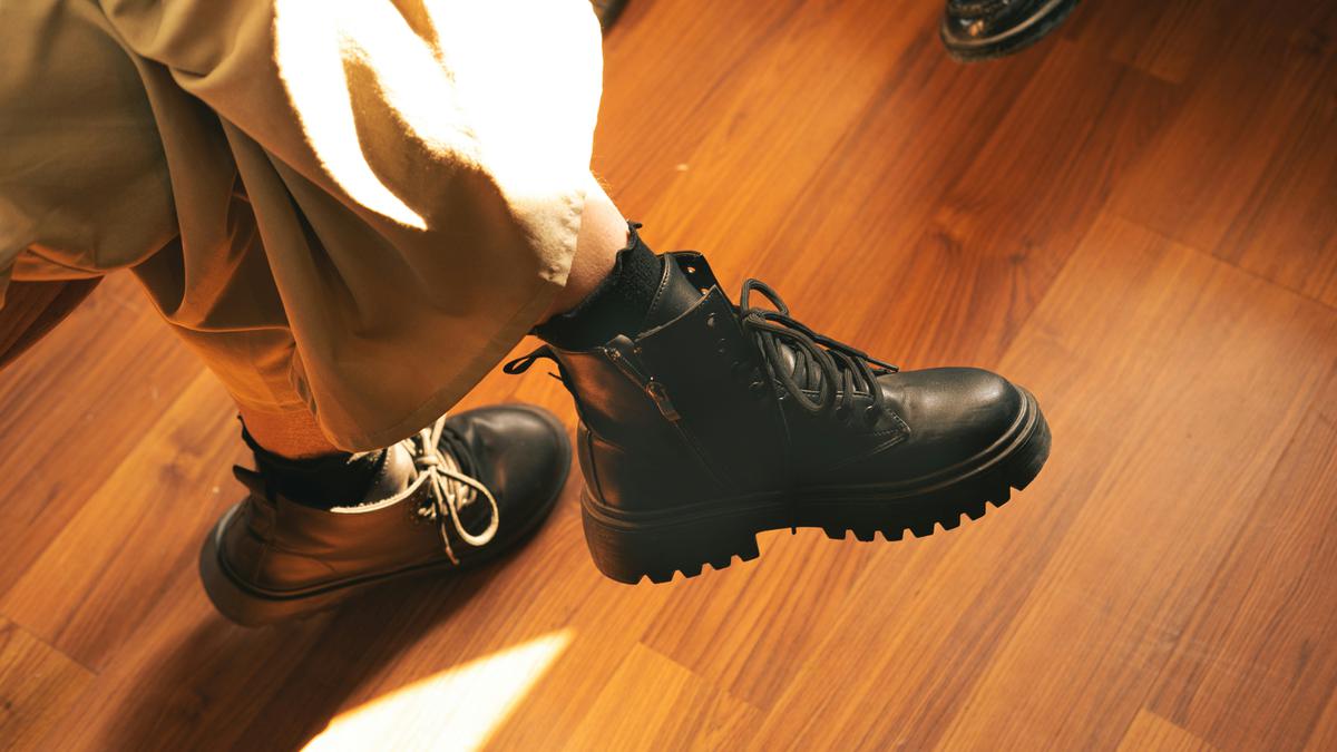 Sneaker Modern: Performa Atletik Bertemu Gaya Streetwear