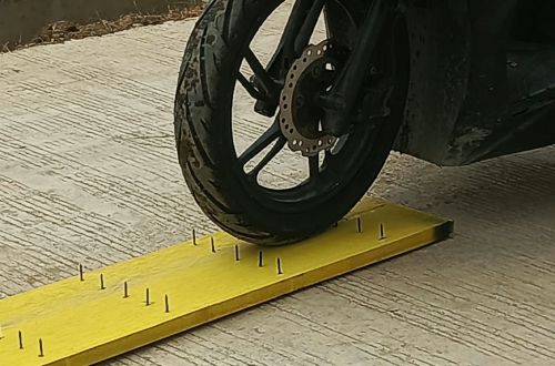 Sealant Ban Motor Tahan 6.000 Paku, Rekor MURI yang Mengubah Cara Kita Melindungi Ban
