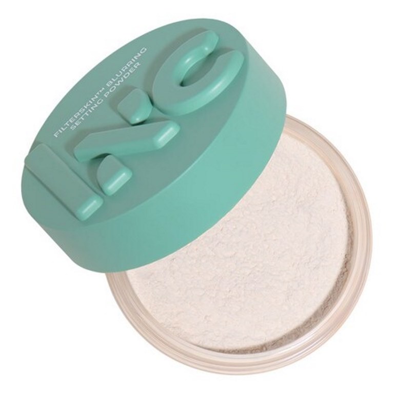 Setting Spray dan Bedak Waterproof Terbaik agar Makeup Tahan Seharian di Cuaca Panas