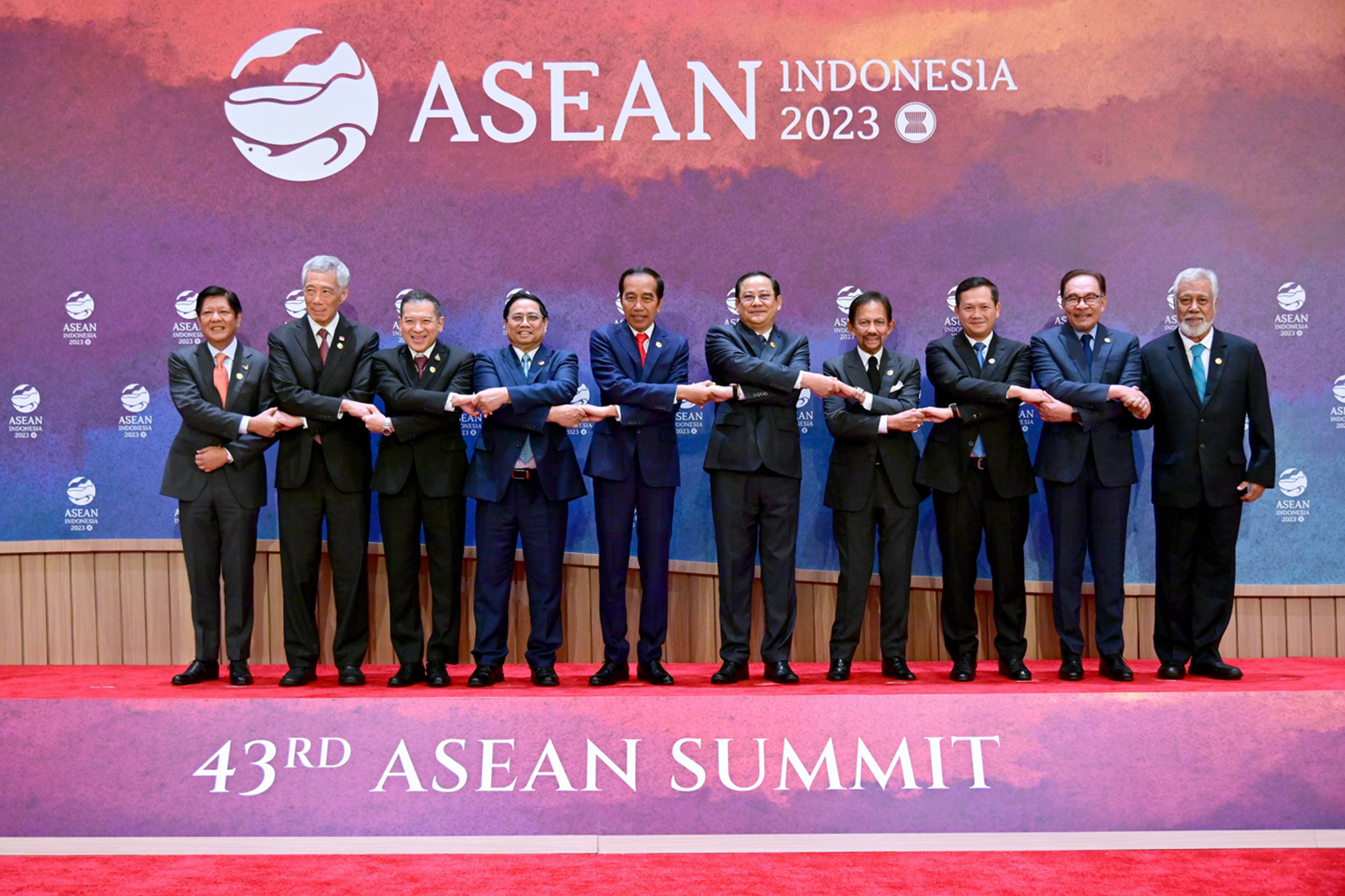 Diplomasi Ekonomi ASEAN dan Forum Keuangan Regional