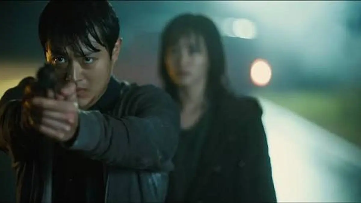 Abroad: Liburan Musim Dingin yang Berubah Jadi Thriller Misteri Survival