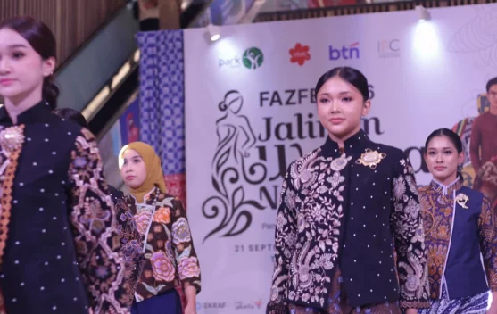 Festival Batik: Mencanting Tradisional Jadi Acara Keluarga Besar