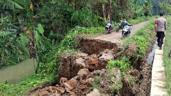 Longsor Beruntun Putus Akses Jalan Desa, Alarm Krisis Infrastruktur Musiman