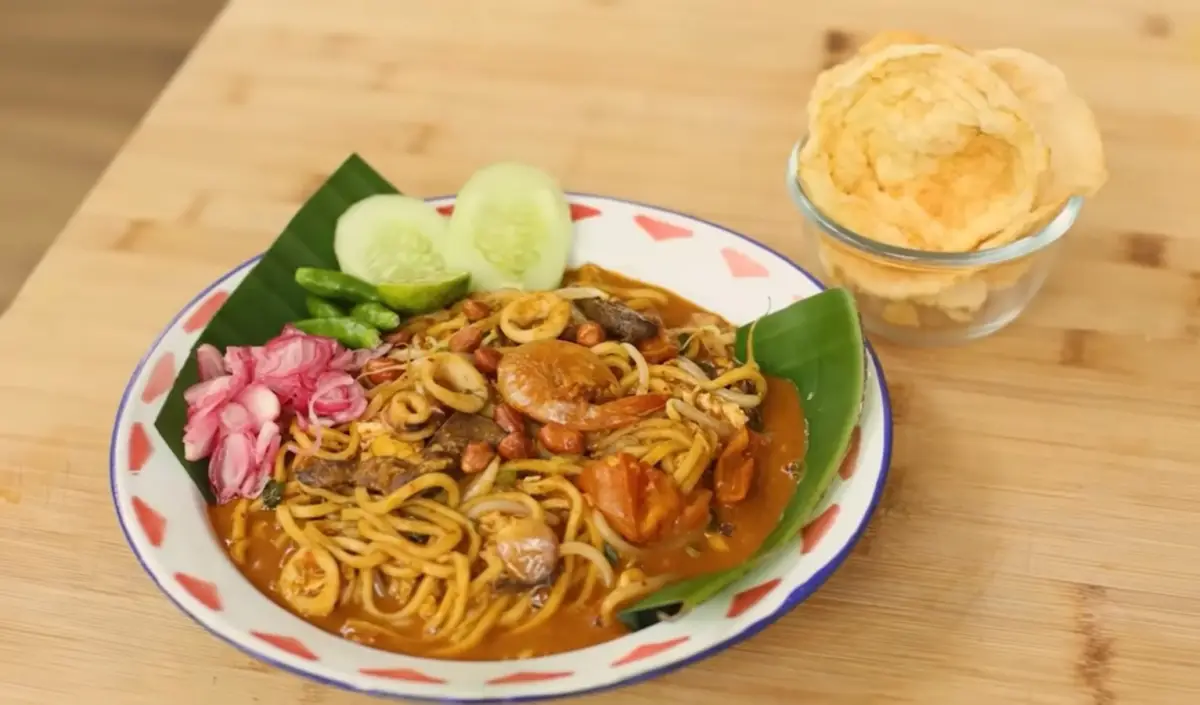 Tiga Saus Mie Autentik: Chili Oil, Mie Aceh, dan Sumiso Somen