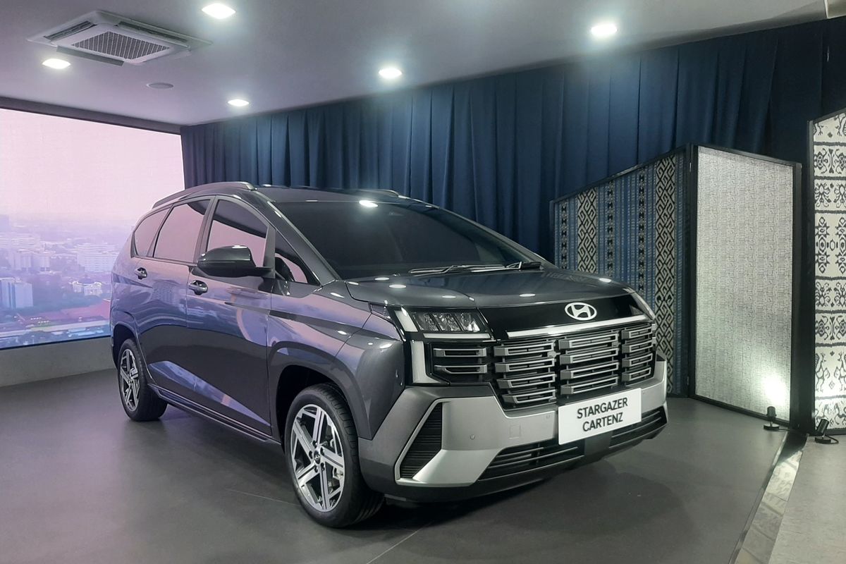 Stargazer vs Veloz: MPV 7 Penumpang Terbaik untuk Keluarga Urban