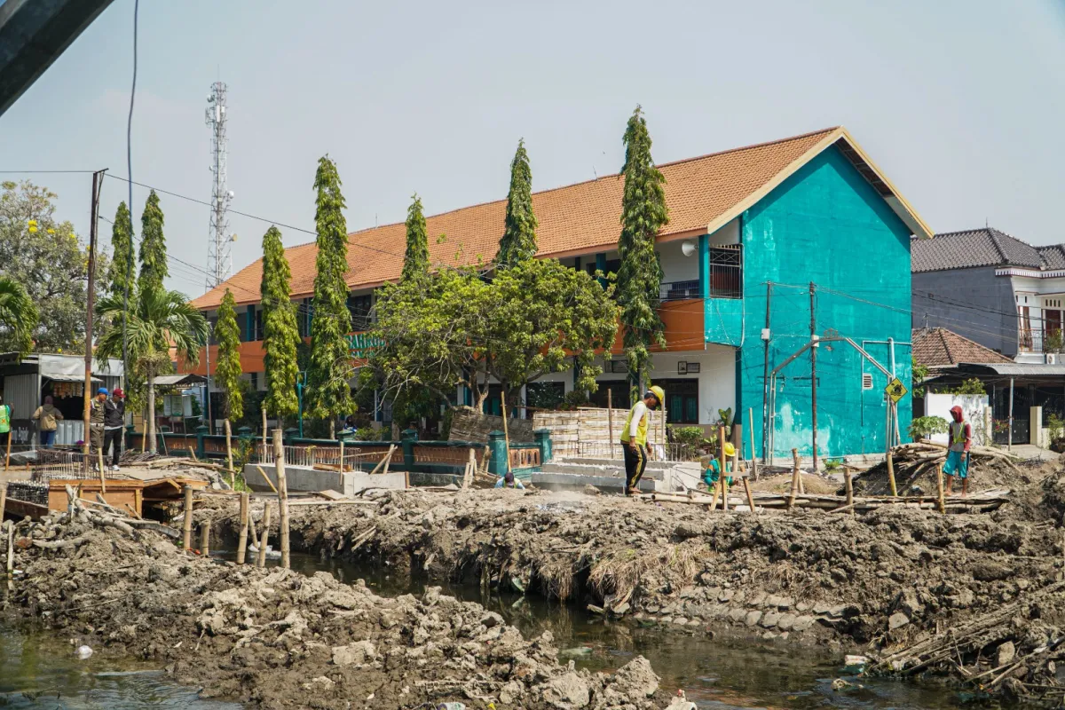 Proyek Jembatan dan Jalan Beton Sidoarjo Tertinggal: Salah Baca Risiko di Lapangan