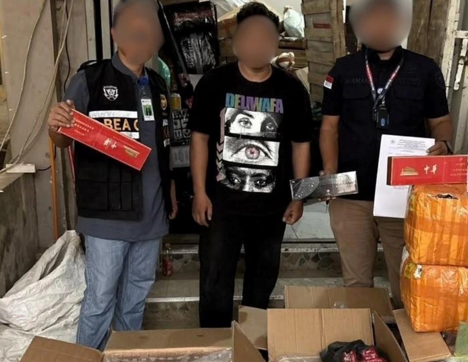 Bea Cukai Sita 2 Juta Rokok Ilegal: Efektivitas Operasi Pasar