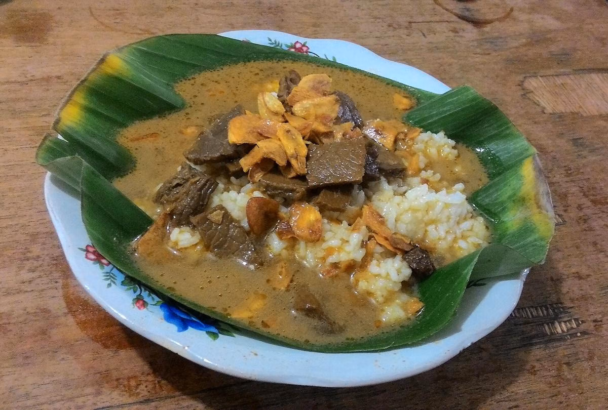5 Warung Nasi Gandul Terbaik di Pati untuk Pecinta Jeroan