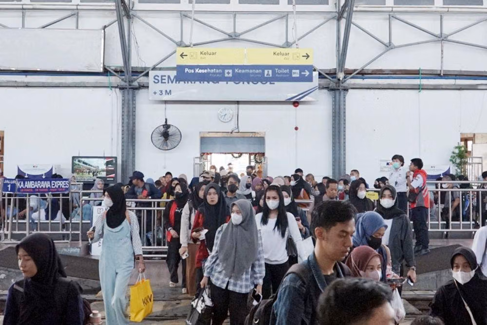 Pertumbuhan Penumpang KAI Semarang Melambat: Sinyal Baru Permintaan Kereta