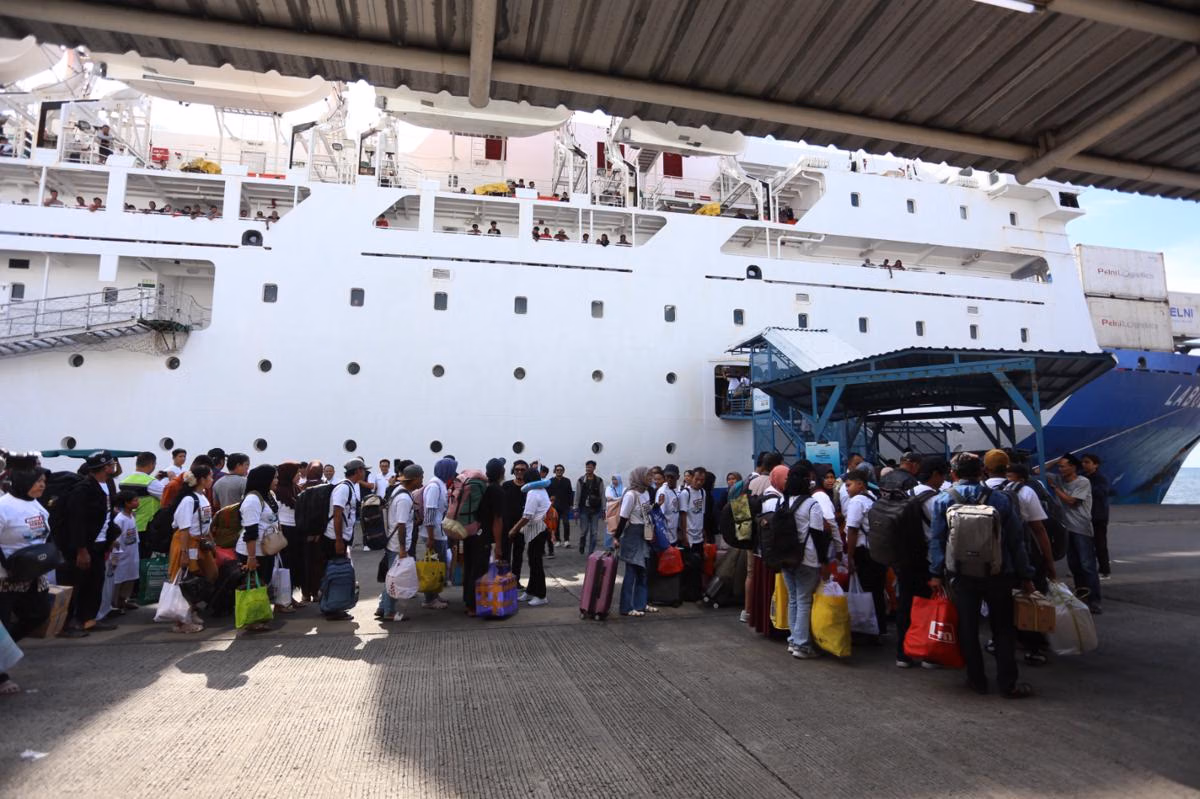 Lonjakan Bongkar Muat Pelabuhan: Sinyal Kuat Perubahan Peta Logistik Laut