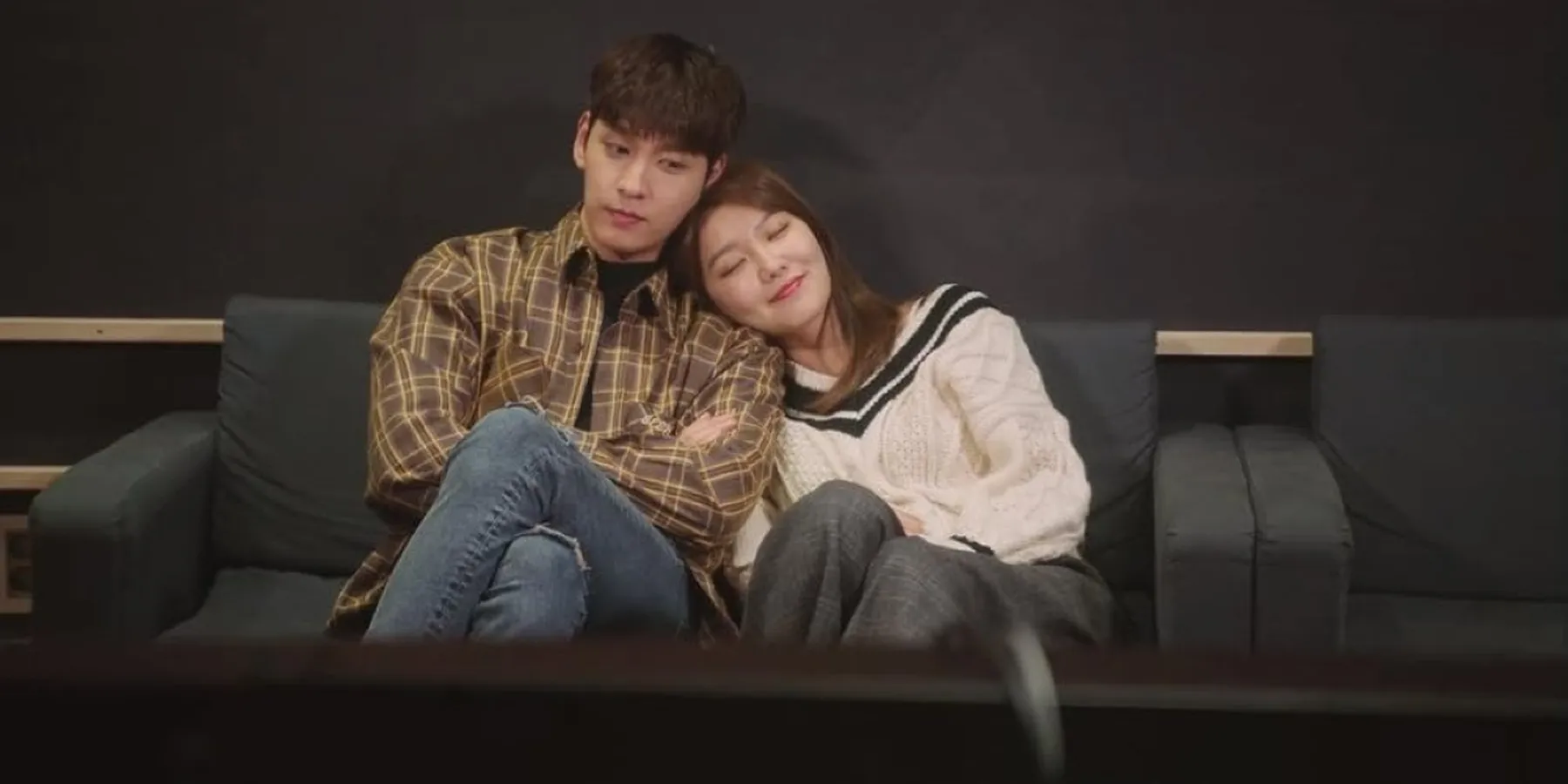 7 Drama Kehidupan Kota Paling Relate tentang Karier dan Cinta