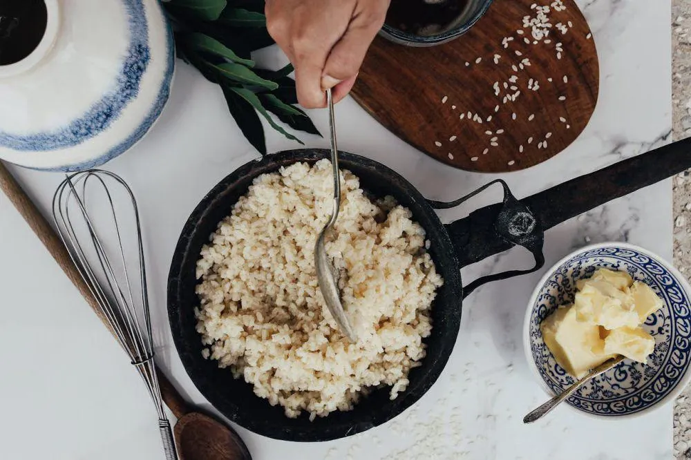 Nasi Harum Daun Jeruk dan Nasi Gurih Bawang untuk Menu Keluarga