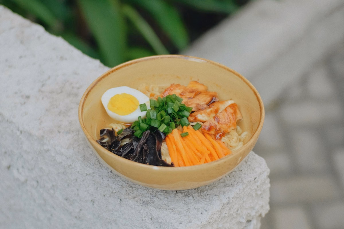 Tiga Saus Mie Autentik: Chili Oil, Mie Aceh, dan Sumiso Somen